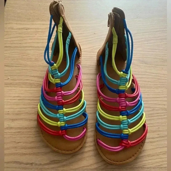 Stevies Girls Rainbow Sandals 4 - Picture 1 of 6